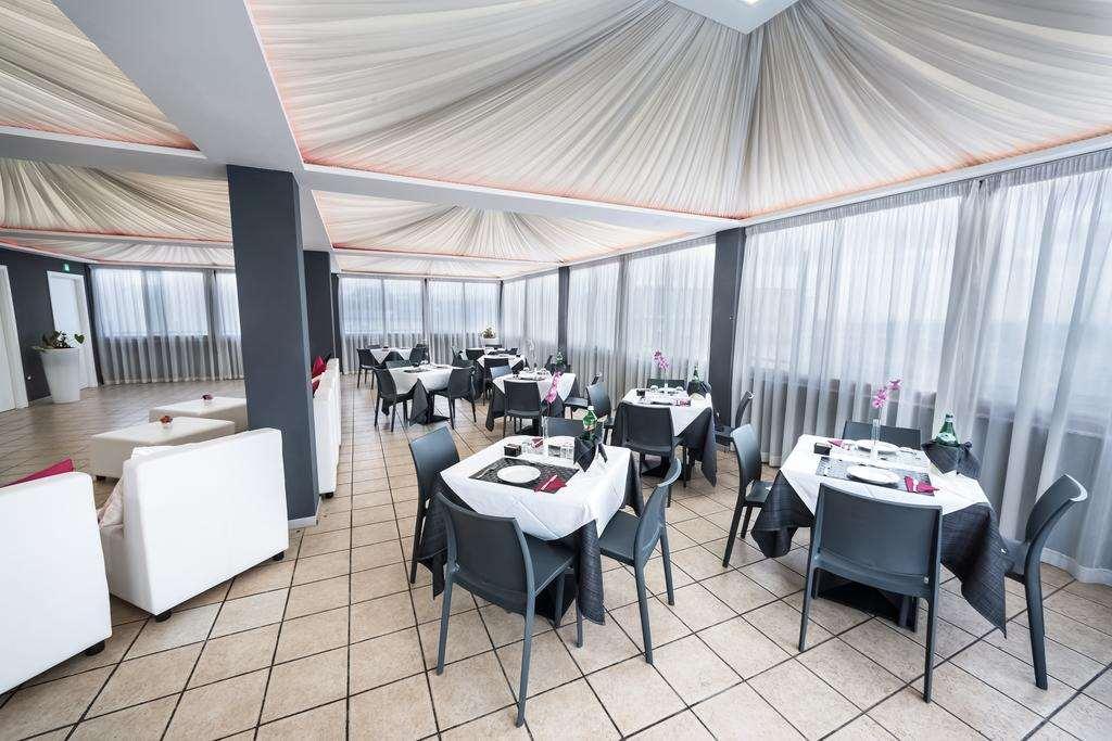 Kleopatra Design Hotel Naples Restaurant photo