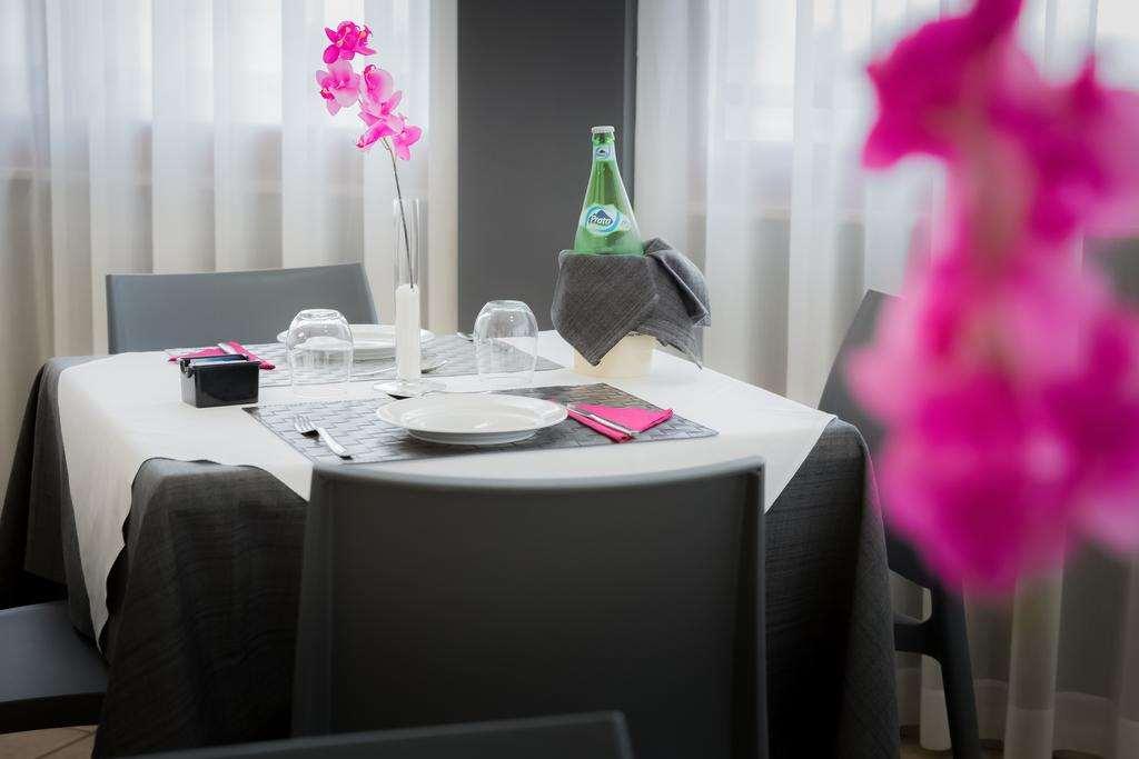 Kleopatra Design Hotel Naples Restaurant photo